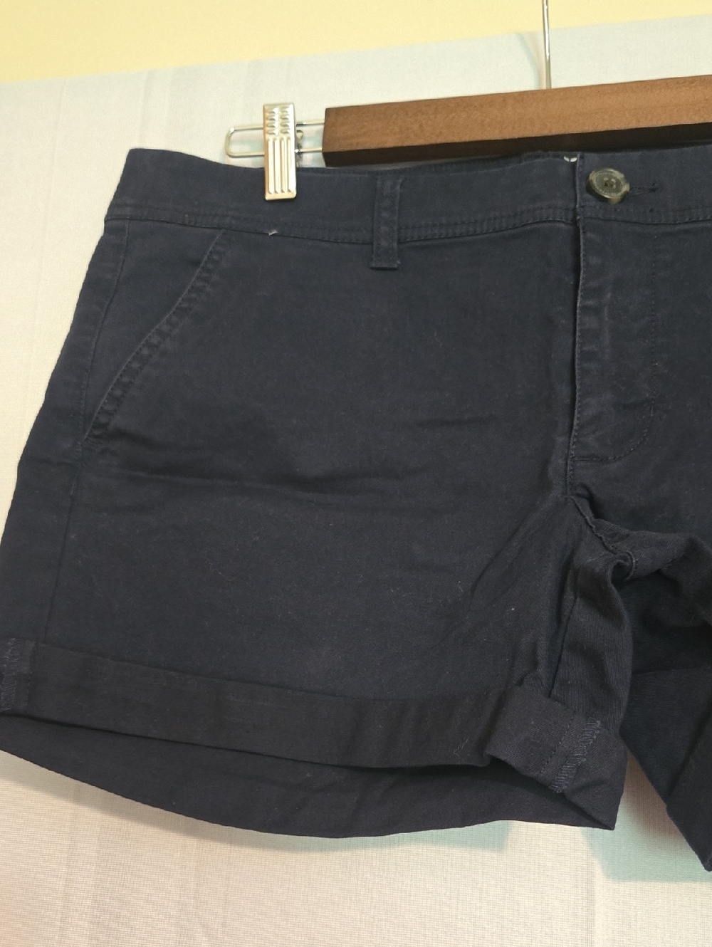 American Eagle Women's Navy Roll-Hem Midi Shorts Sz 14 NWT - Picture 3 of 10